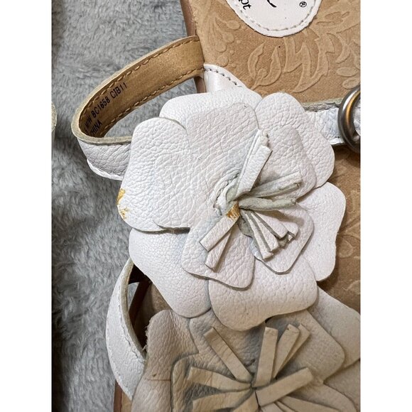 BOC Born Concept White Leather Flower Thong Sandals Flip Flop 6 Boho Farmcore - Picture 7 of 9